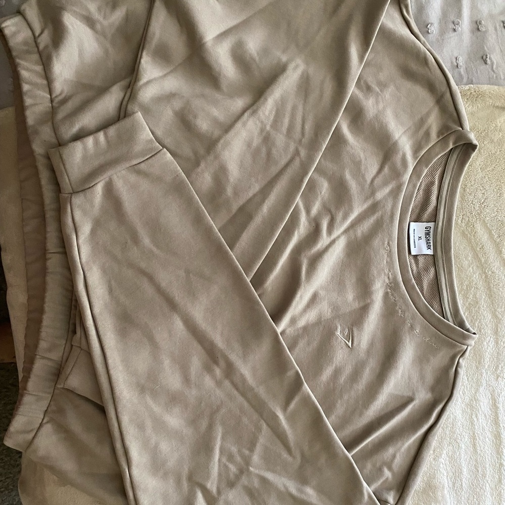 Whitney Simmons V3 cropped pullover mink